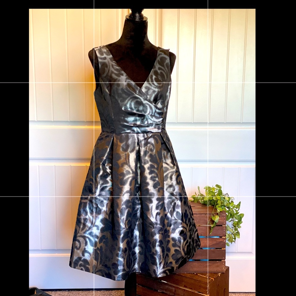 Like New! Elegant A-Line Pleated V-Neck Midi Dress
